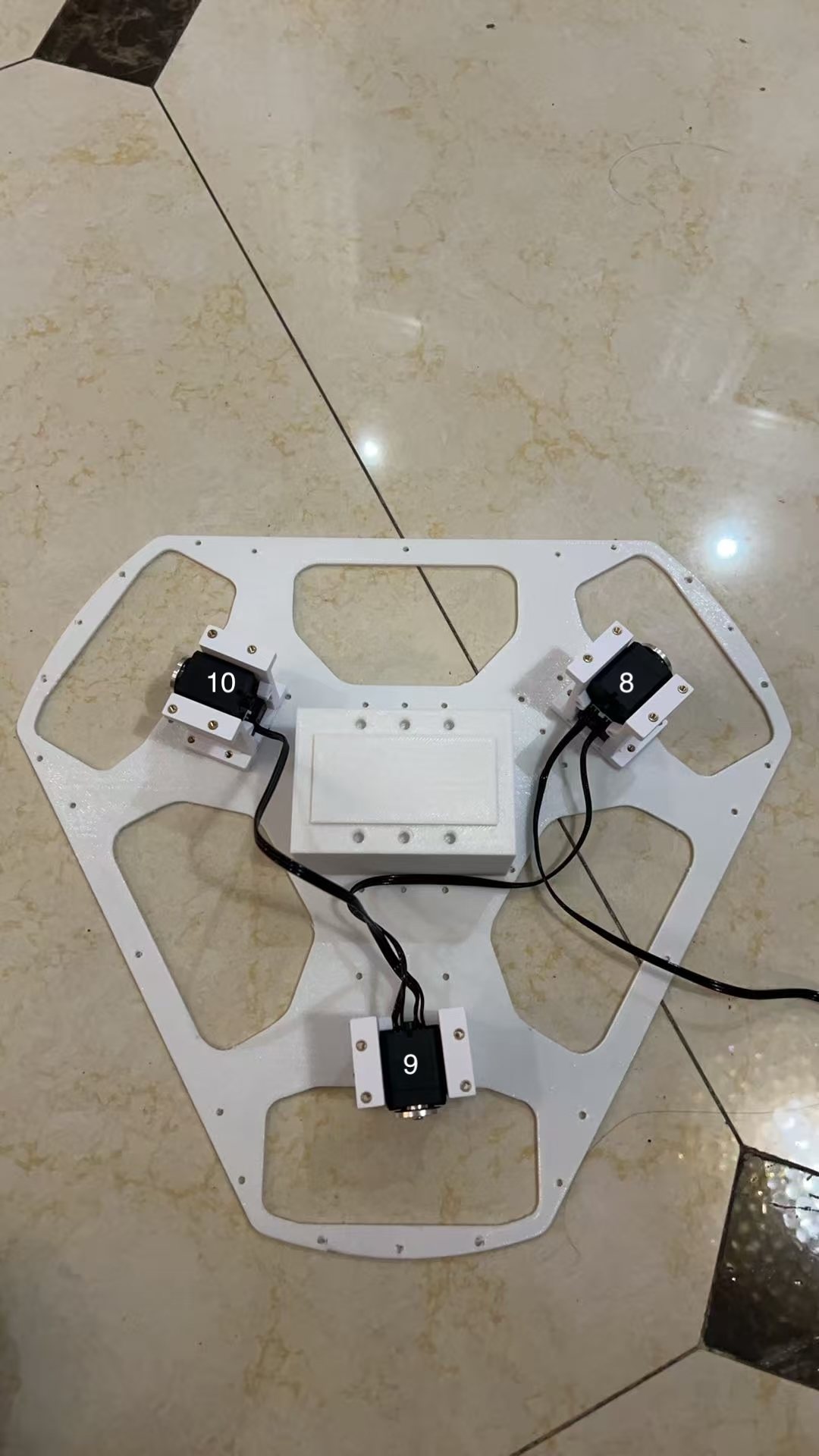 请输入图片描述