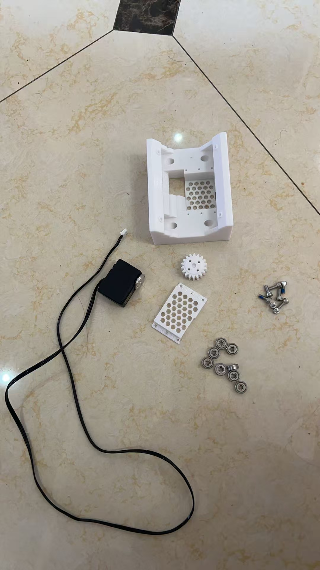 请输入图片描述