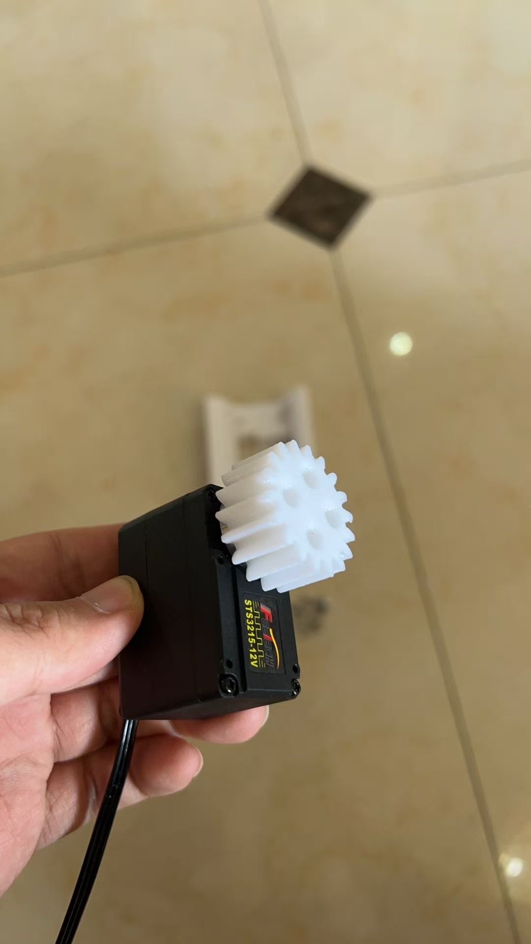 请输入图片描述