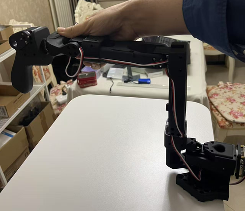 请输入图片描述